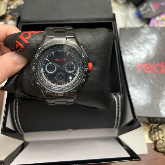 Redline Watch - Picture 1 of 5